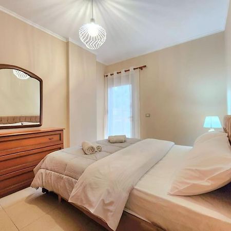 Appartamento One Bd Flat Near Center With 24H Self Check In Tirana Esterno foto