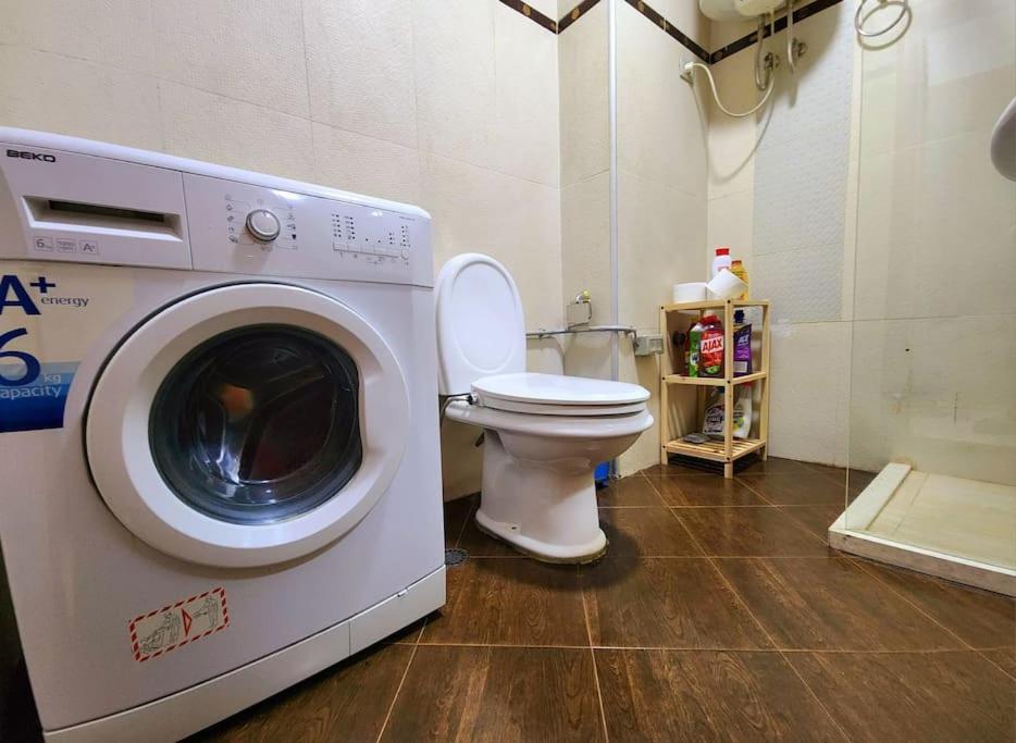 Appartamento One Bd Flat Near Center With 24H Self Check In Tirana Esterno foto