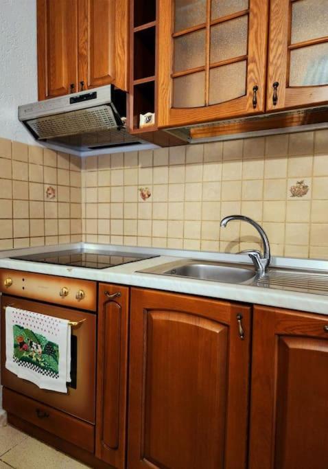 Appartamento One Bd Flat Near Center With 24H Self Check In Tirana Esterno foto